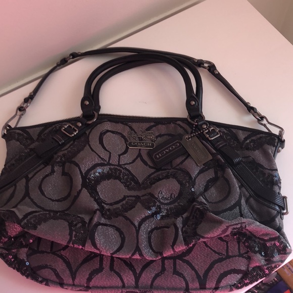 Vintage 2010 Coach - Picture 3 of 4